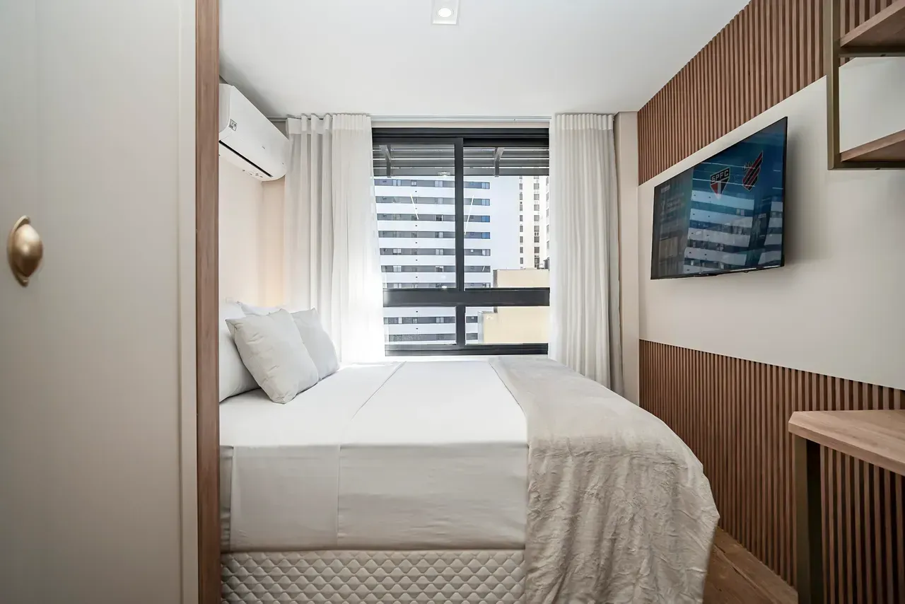 Furnished 1-bedroom apartment with 1 bathroom — photo 3