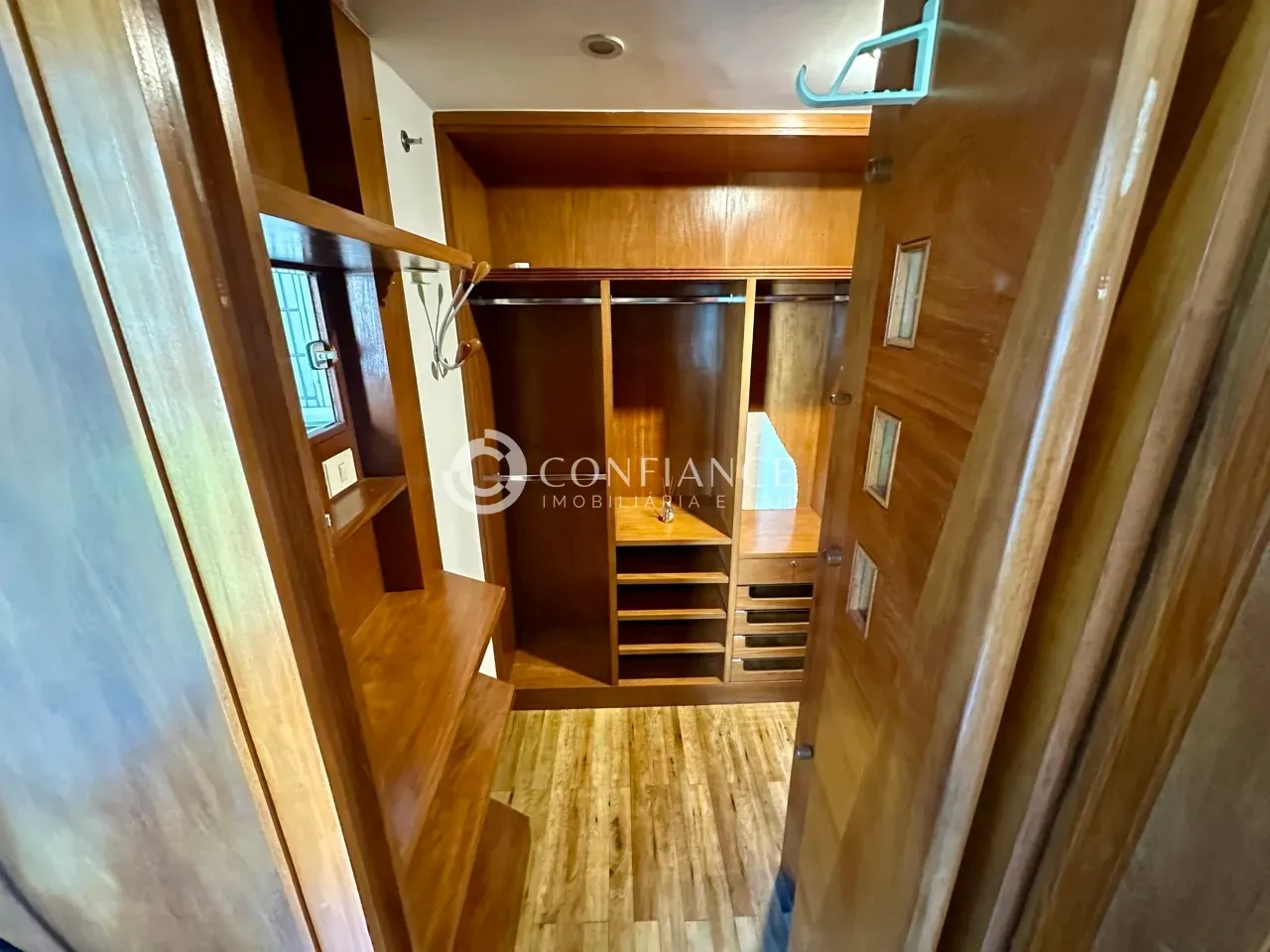 Apartamento de 230 m² com 2 quartos e armários embutidos — photo 26