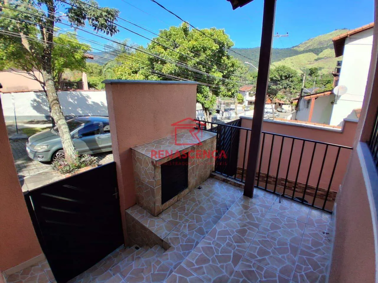 House with 2 bedrooms and mountain view — photo 13