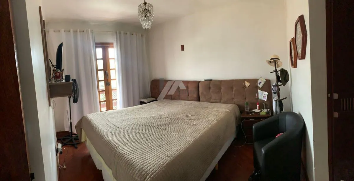 Furnished house with a workspace and 5 bedrooms — photo 3