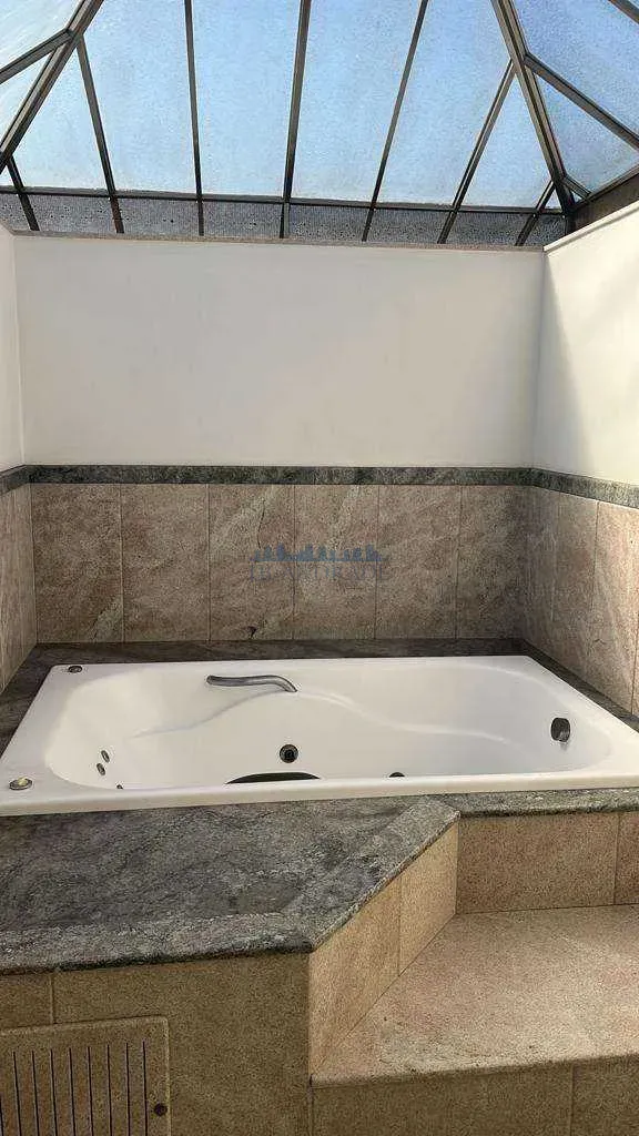 Apartment with 4 bedrooms, 5 bathrooms and 3 parking — photo 37
