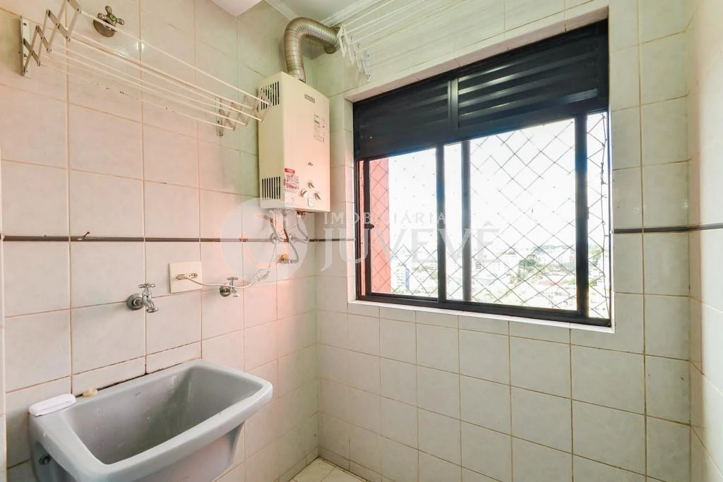 Apartamento de 2 quartos com cozinha fechada e 1 vaga — photo 10