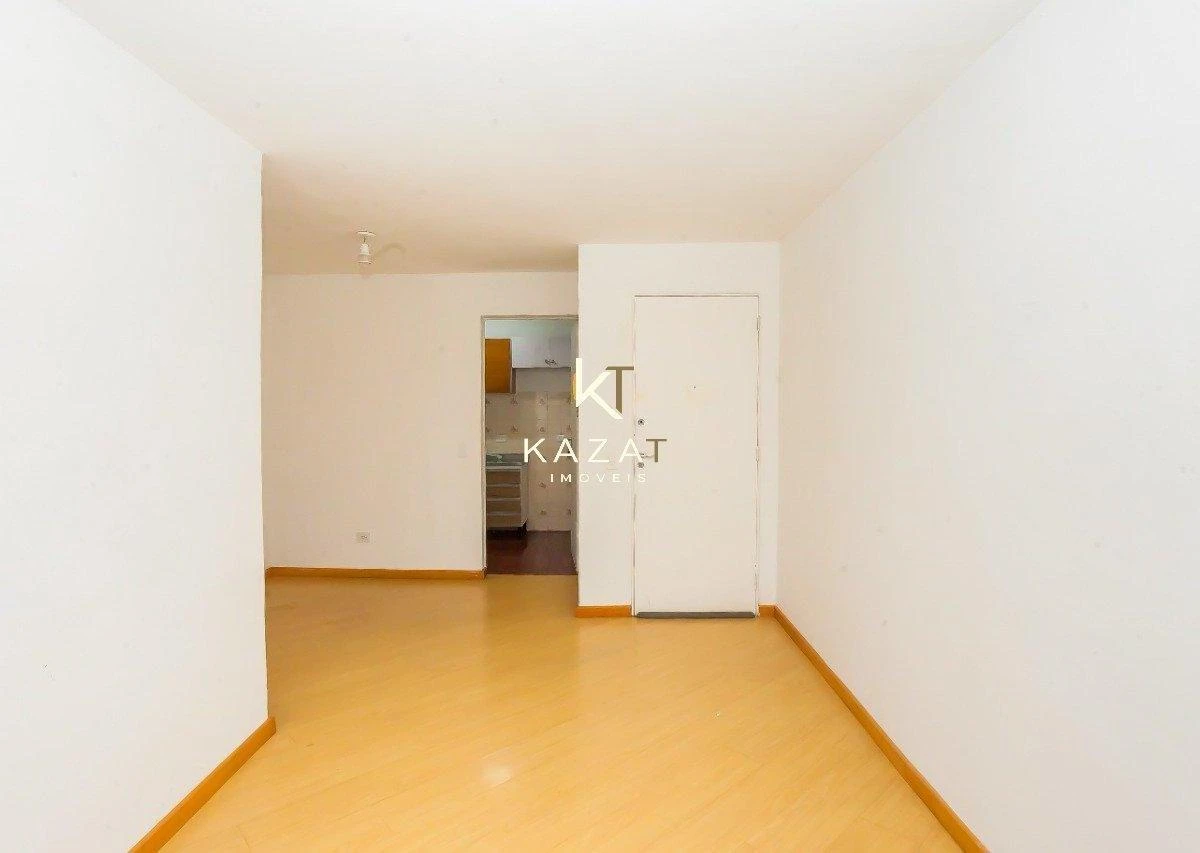 61 m² 3-bedroom apartment with balcony and laundry area — photo 22