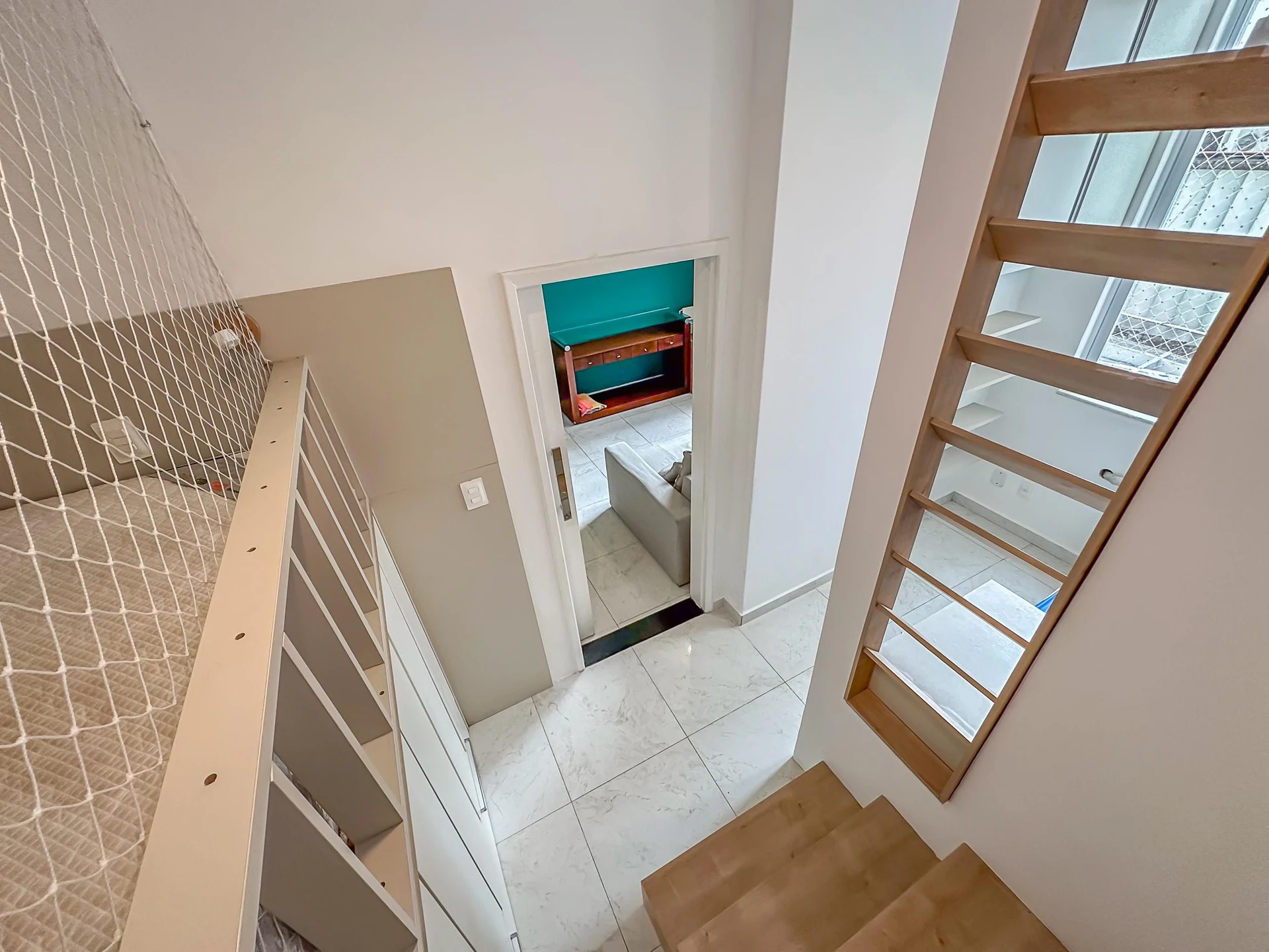 Apartamento de 1 dormitorio con cocina abierta al salón — photo 18