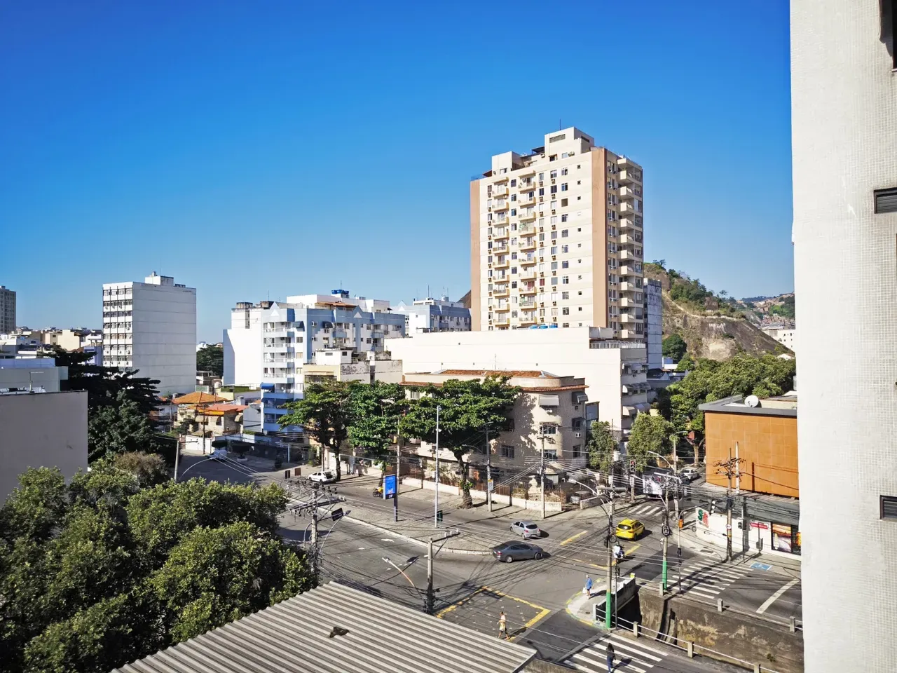 4-bedroom apartment with a home office in Rio de Janeiro — photo 10