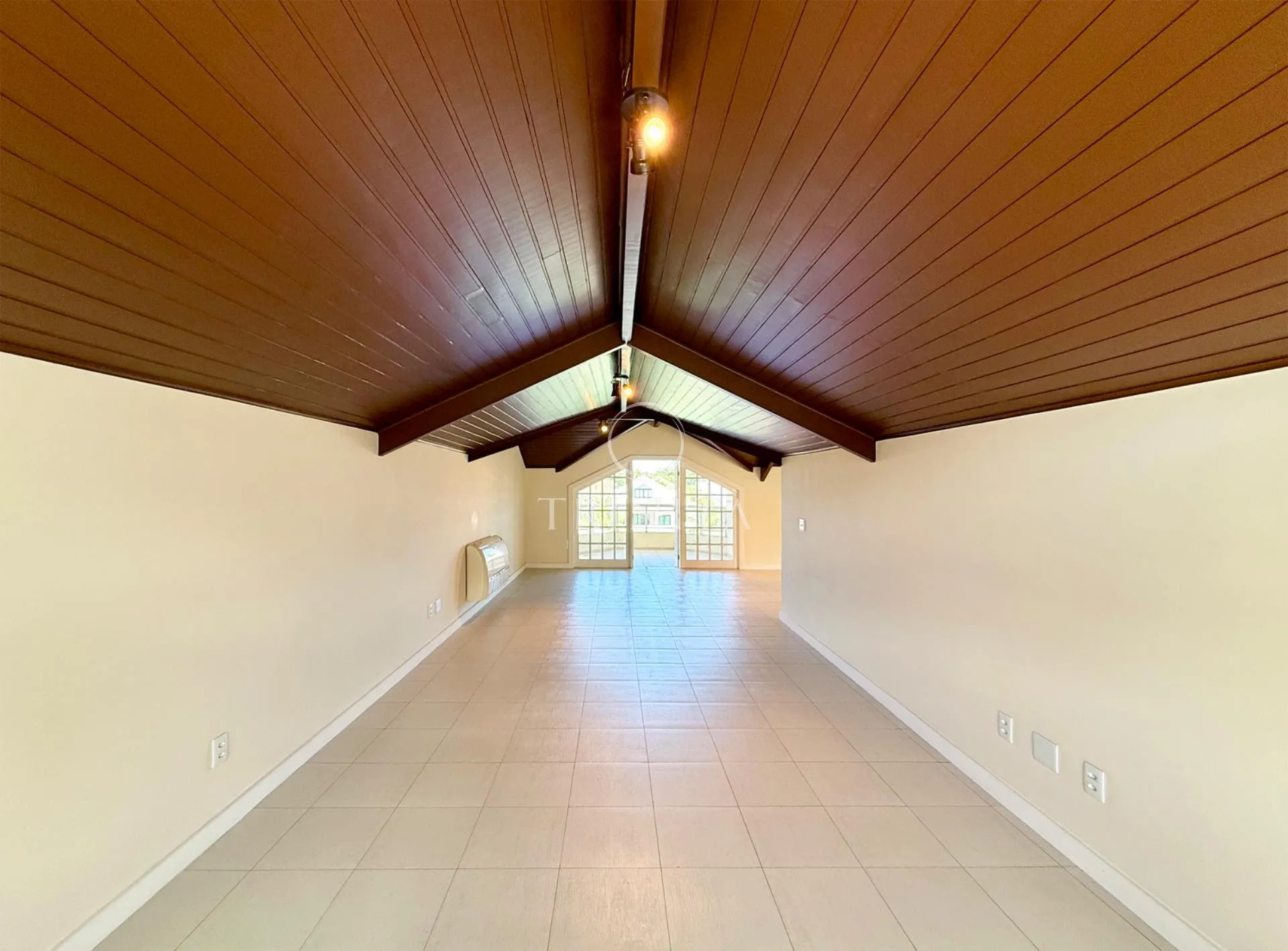 Casa mobiliada com 4 quartos e 6 banheiros 660 m² — photo 42