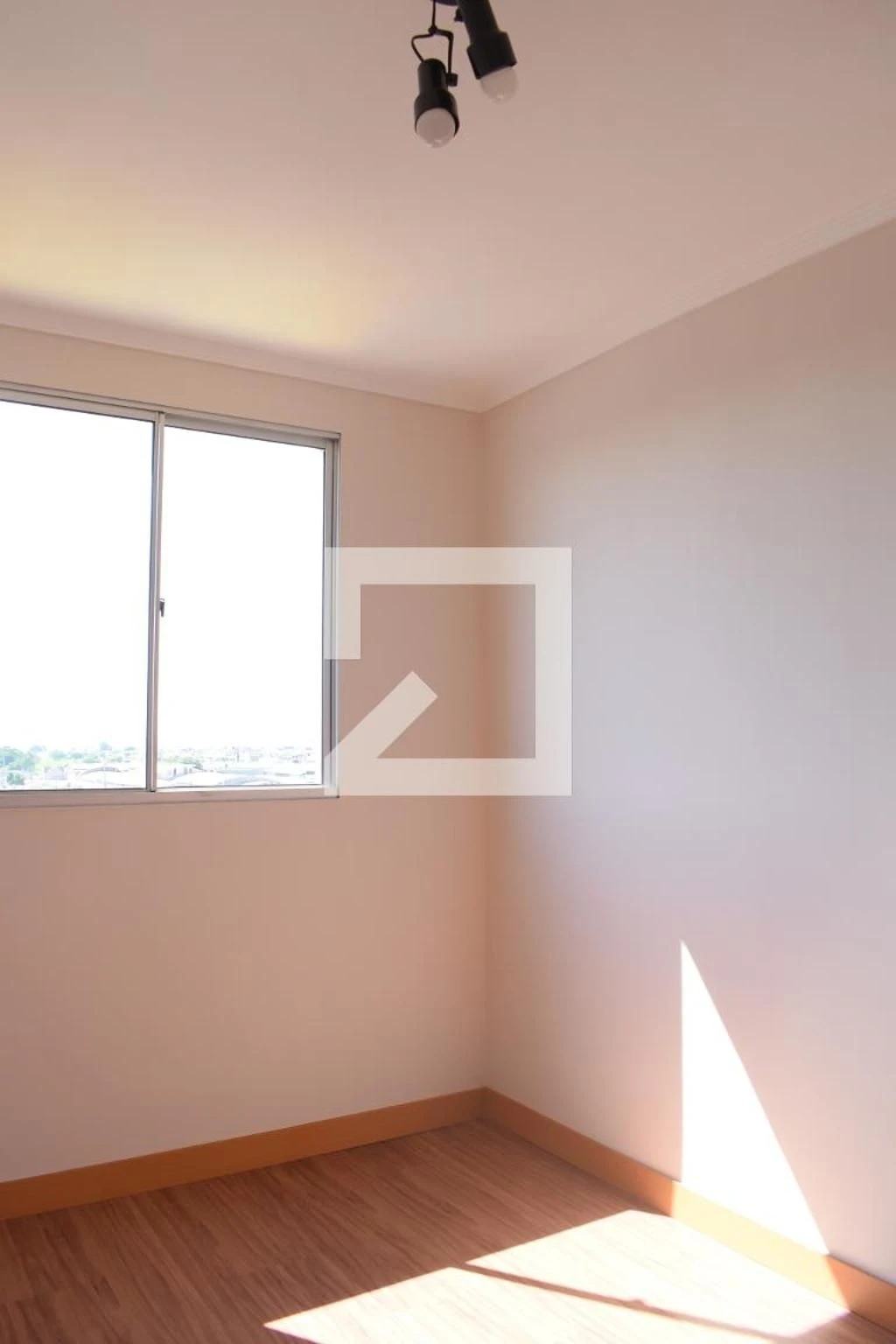 2-bedroom apartment in a building with a gym — photo 17