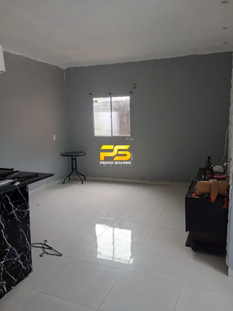 House with 4 bedrooms and a balcony built-in grill