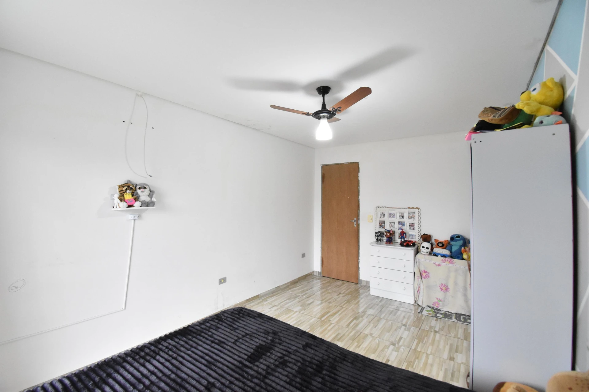 3-bedroom house with 2 bathrooms and open parking — photo 4