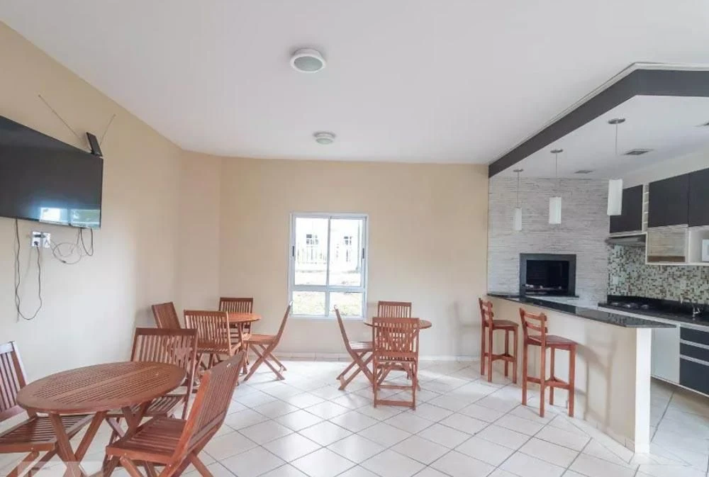 2-bedroom apartment in a building with a gym — photo 15