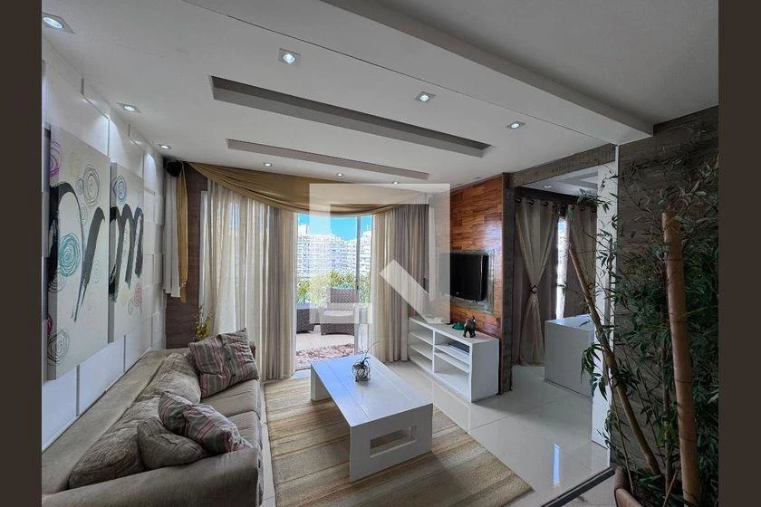 Furnished 3-bedroom apartment with 200 m² — photo 18