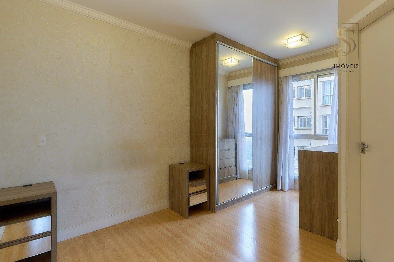 3-bedroom apartment with a home office in Curitiba — photo 22