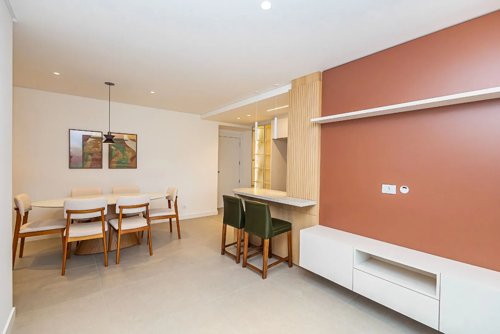 Furnished apartment, 78 m², with a glass-enclosed balcony — photo 18