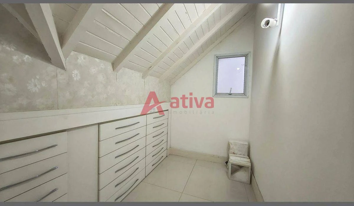 Casa em condomínio com 4 suítes e 200 m² — photo 33