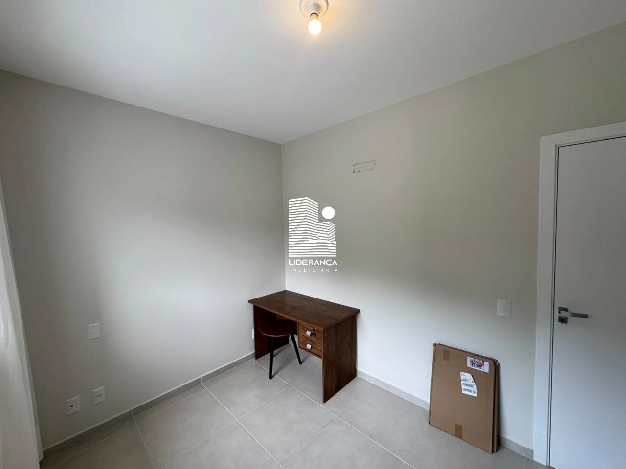 2-bedroom apartment with a mountain view in Florianópolis — photo 7