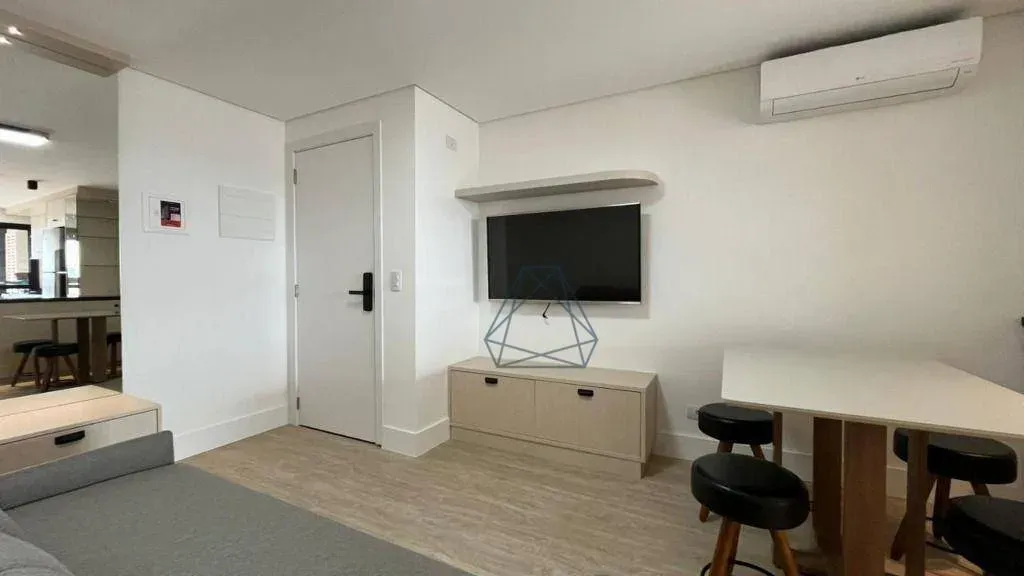 Apartamento mobiliado de 92 m² com 2 quartos e sacada — photo 2