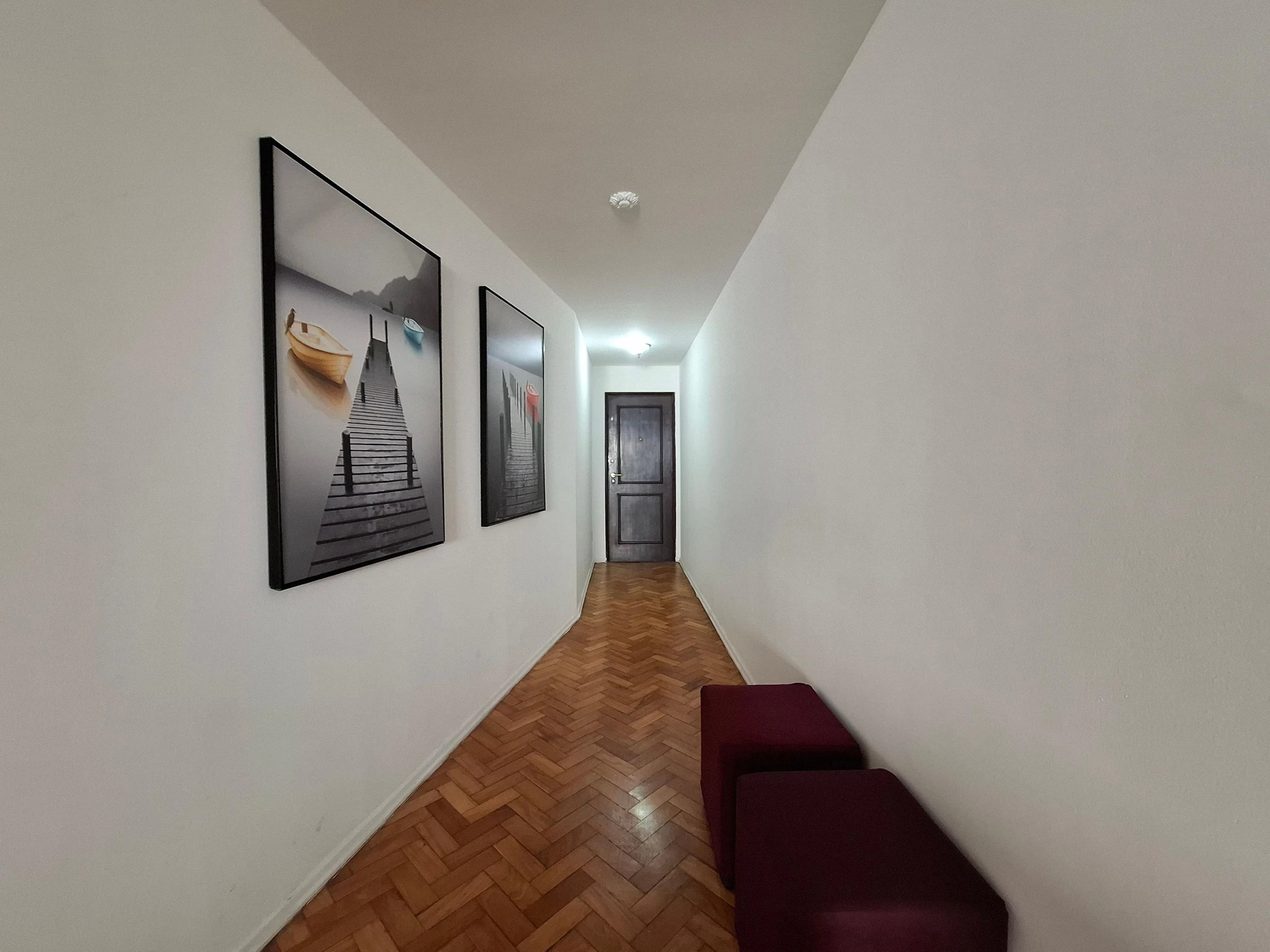 Furnished 4-bedroom apartment with 2 bathrooms — photo 28