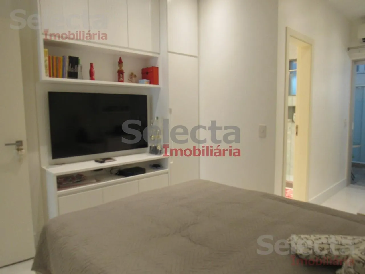 Apartment with 3 bedrooms and a closed kitchen — photo 4