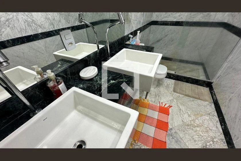 Квартира с 4 спальнями и стиральной машиной — photo 11