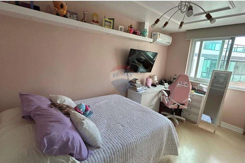 238 m² house with 6 bedrooms, 2 en-suites and 2 parking — photo 29