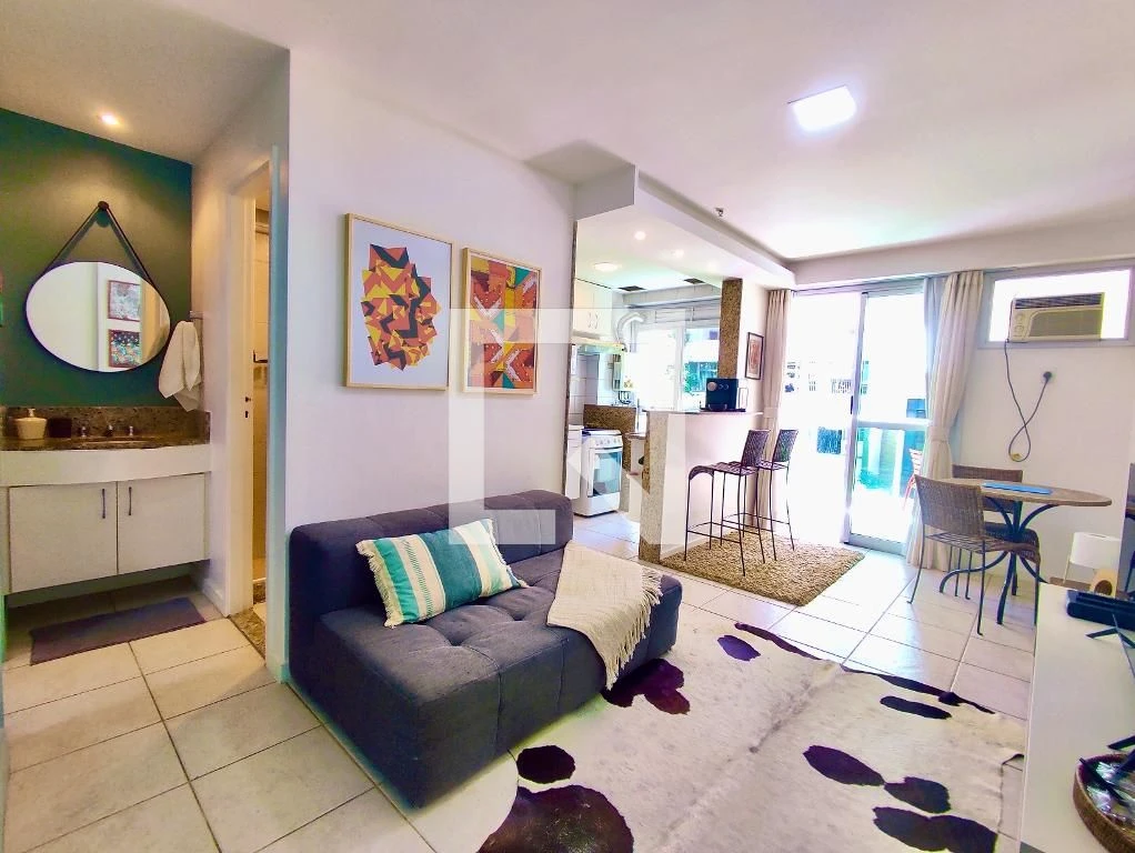 Furnished 1-bedroom apartment with open kitchen