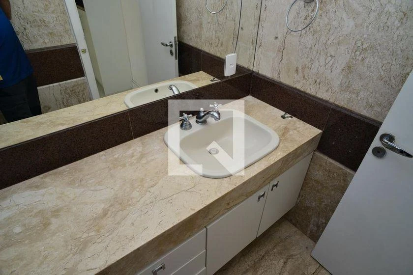 Apartamento de 430 m² com 4 quartos e 4 vagas — photo 40