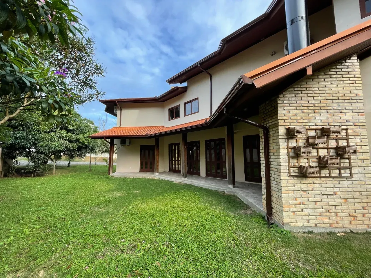 House with 4 bedrooms and 1 en-suite, 600 m² — photo 62