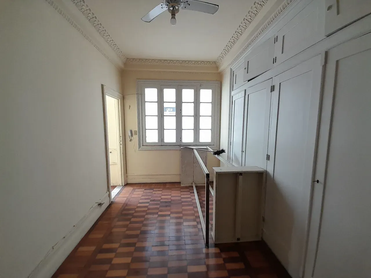 Apartment on the 9th floor with a glass-enclosed balcony — photo 29
