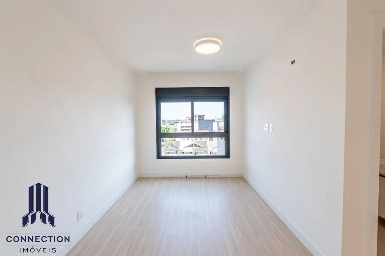 Floor-to-ceiling windows in a 2-bedroom apartment, 83 m² — photo 23