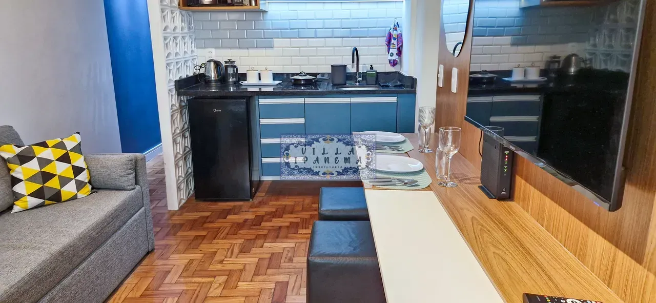 Furnished 1-bedroom apartment with no parking space — photo 2