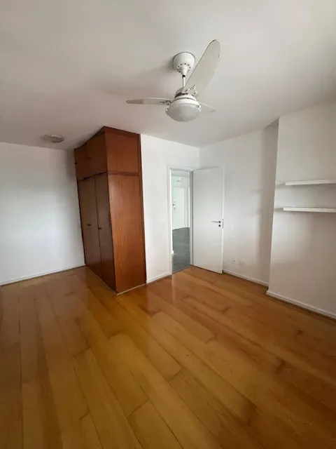 Home office in a one-bedroom apartment, 79 m² — photo 9