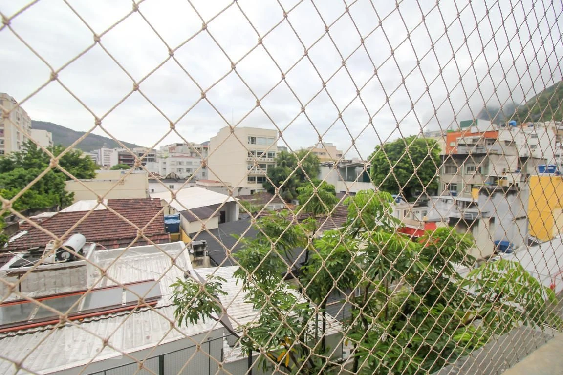 3-bedroom apartment with a glass-enclosed balcony — photo 72