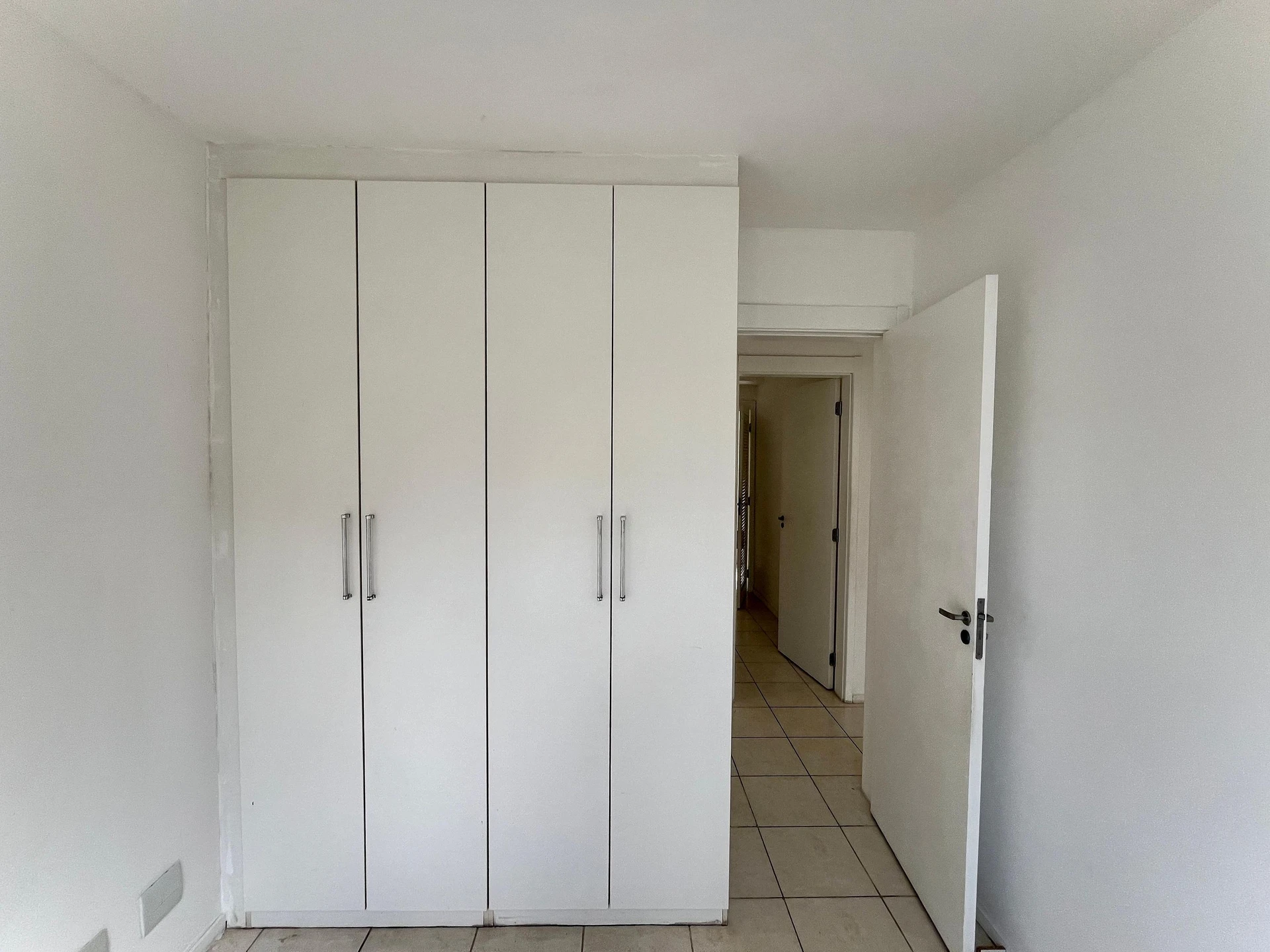 Квартира з 3 спальнями та балконом, 3 ванні — photo 17