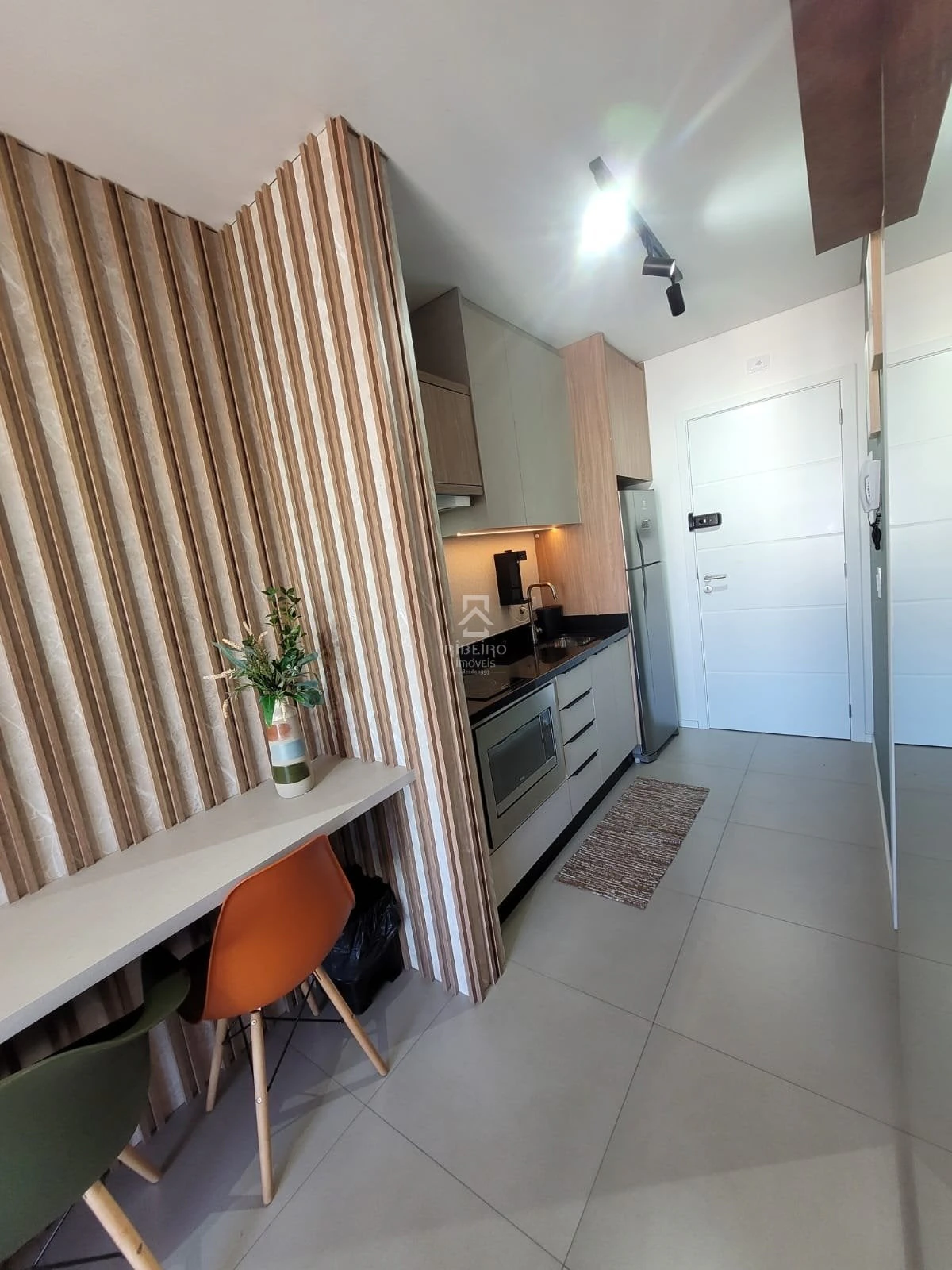 One-bedroom apartment with a home office in Curitiba — photo 29
