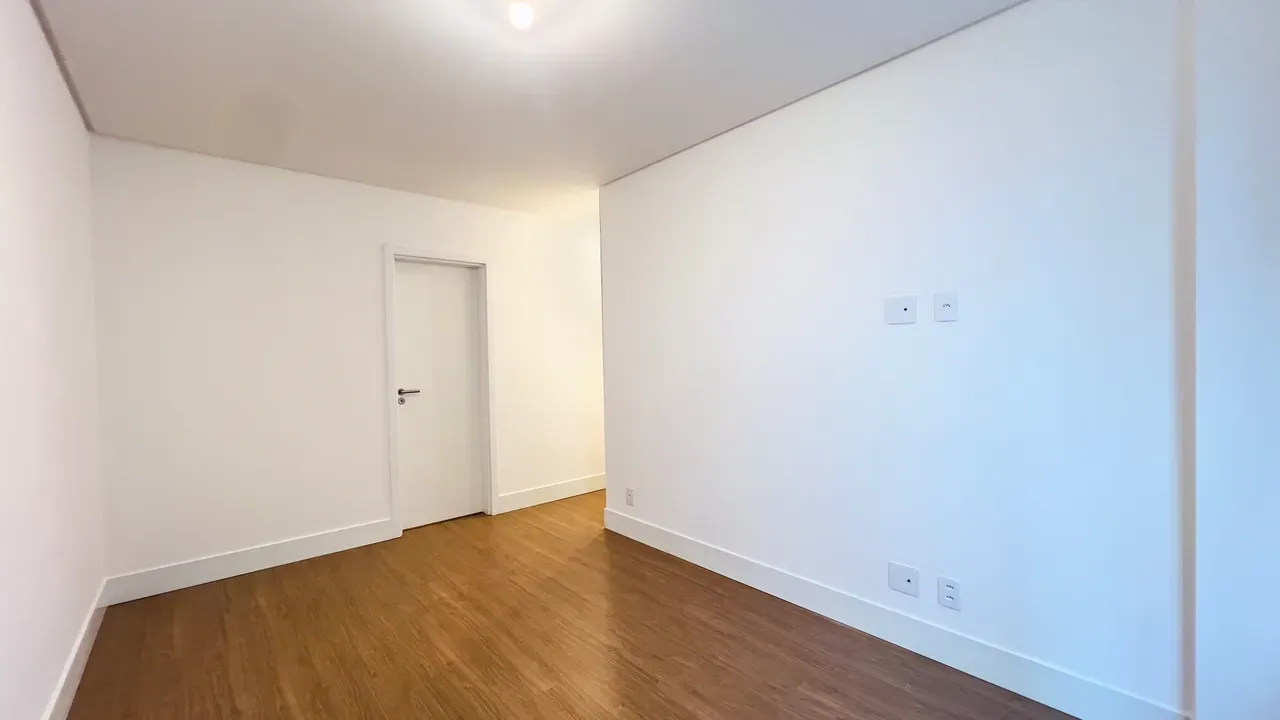 Apartment, 75 m², with floor-to-ceiling windows — photo 19