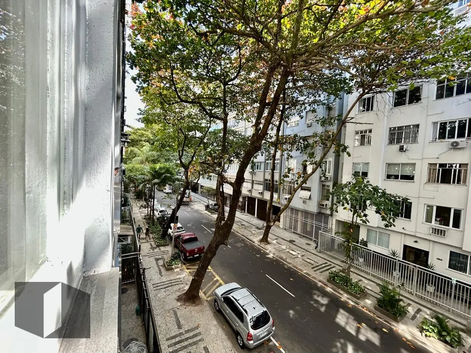 3-bedroom apartment with 2 bathrooms and 1 parking spot — photo 3
