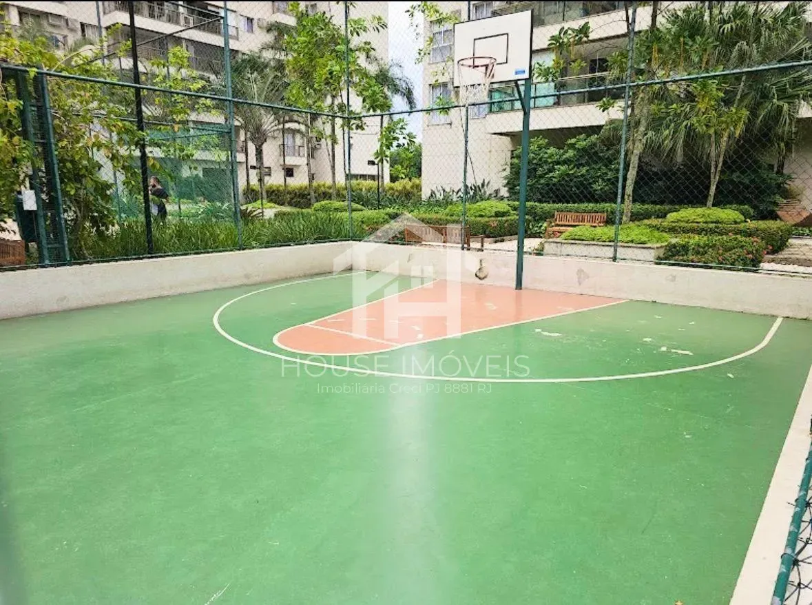 Apartamento com 2 quartos e suíte e varanda fechada — photo 25