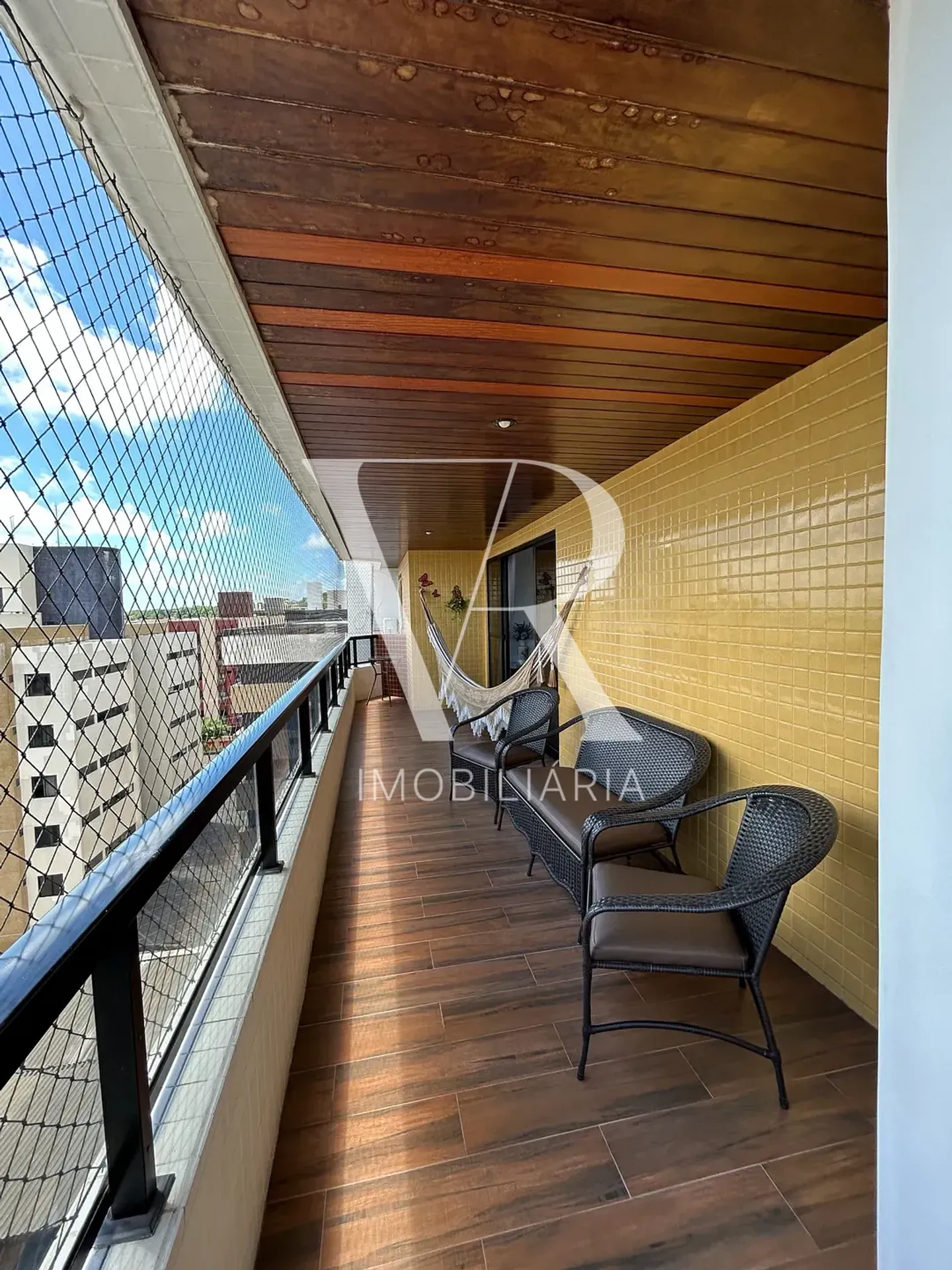 Cobertura com 4 suítes e 360 m², com vista da janela — photo 28