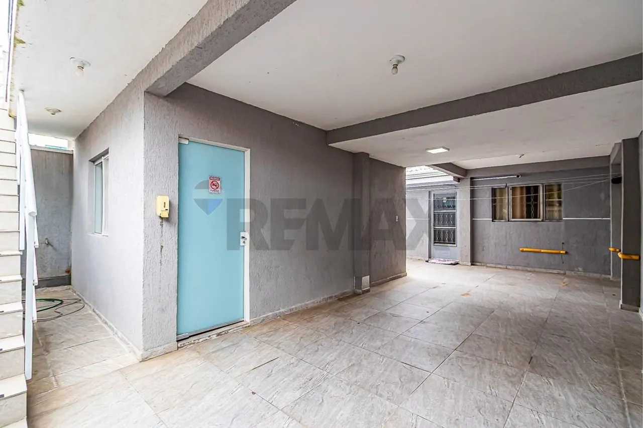 House with 5 bedrooms and 5 bathrooms, separate kitchen — photo 4