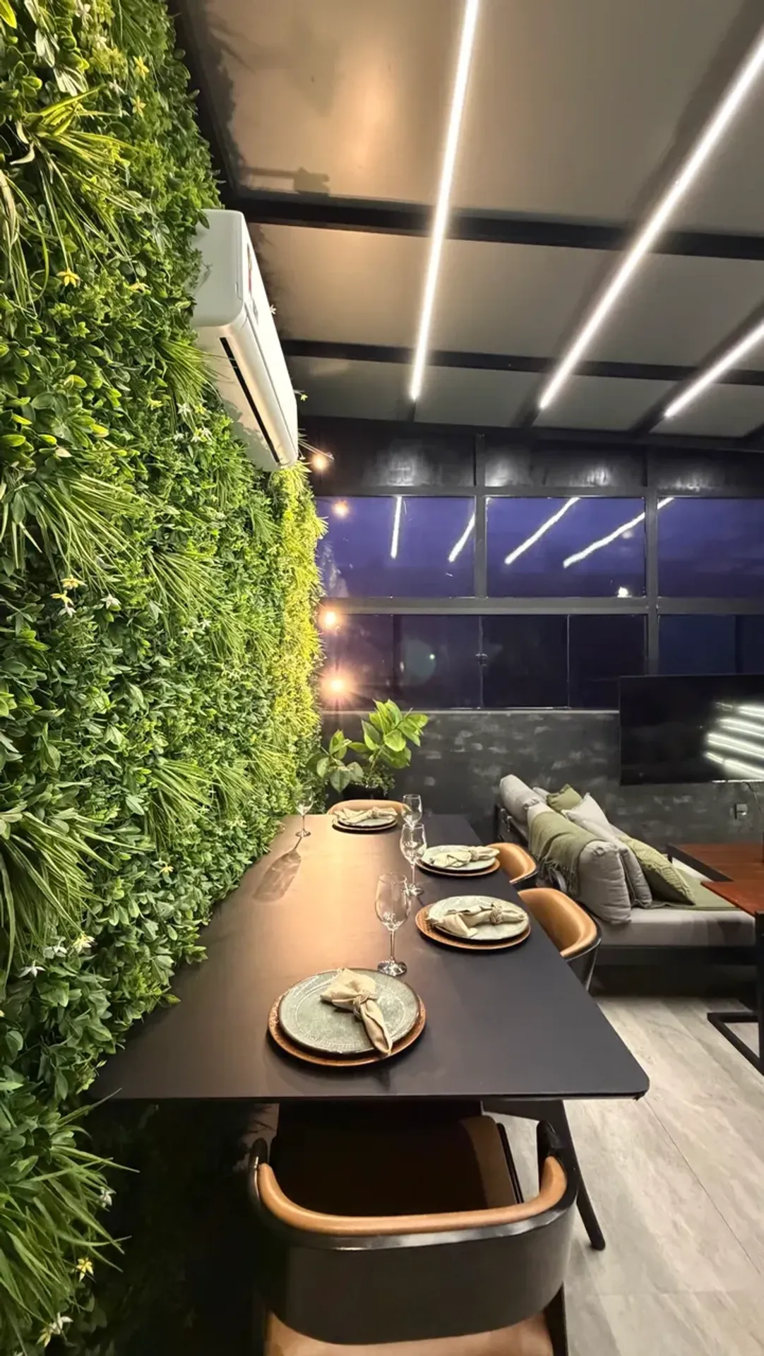 3-bedroom apartment with a grill on the balcony — photo 24