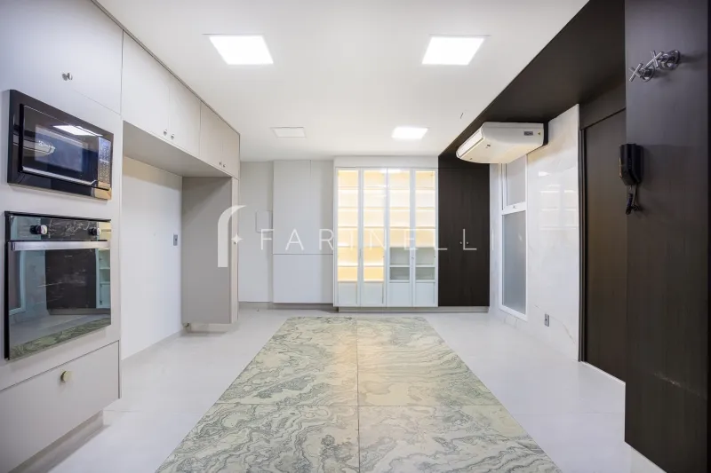 Floor-to-ceiling windows in a 3-bedroom apartment, 465 m² — photo 2