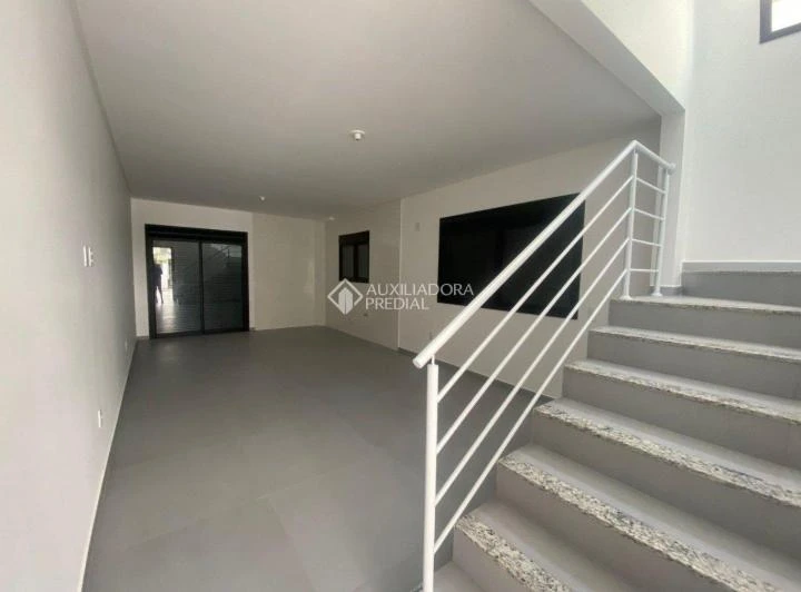 Rental house with 3 en-suite bedrooms and 439 m² — photo 4