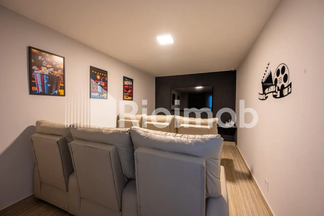 2-bedroom apartment with 1 suite and a balcony — photo 4