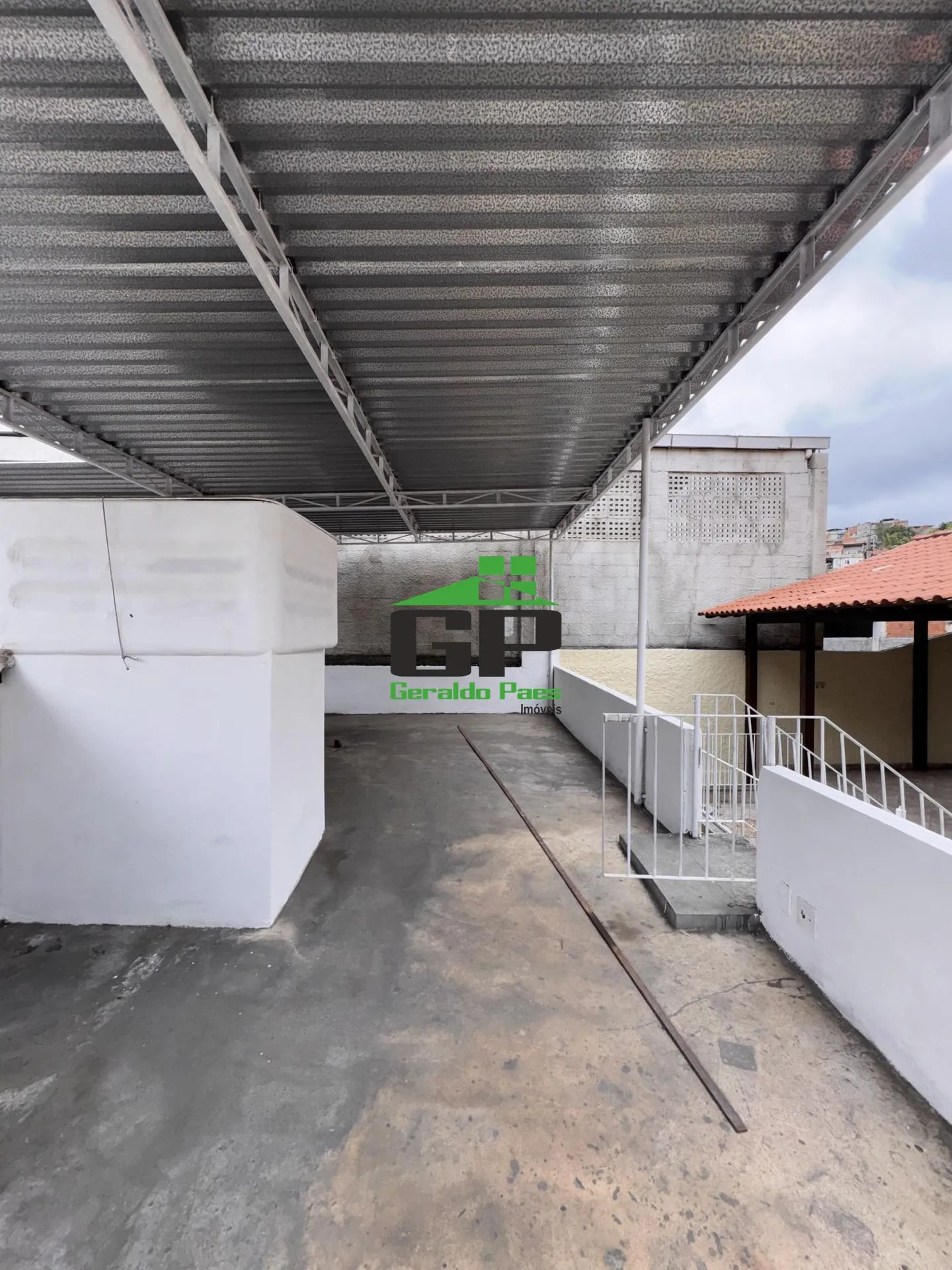 Unfurnished house with 4 bedrooms and a balcony — photo 47