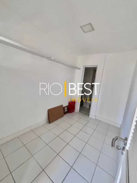 Apartment with 3 bedrooms, 4 bathrooms and balcony — photo 29