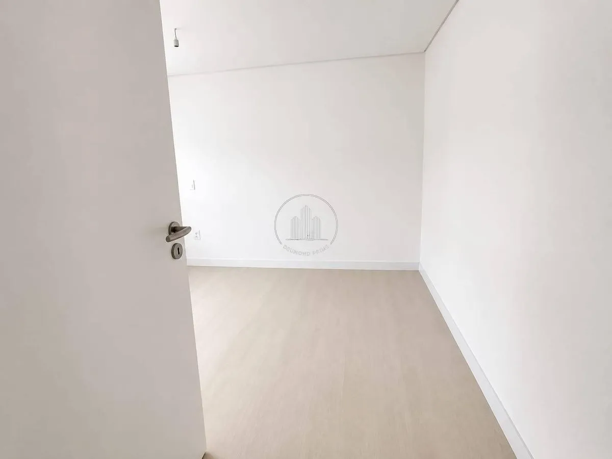 Apartment with 3 bedrooms and 2 en-suites with balcony — photo 7