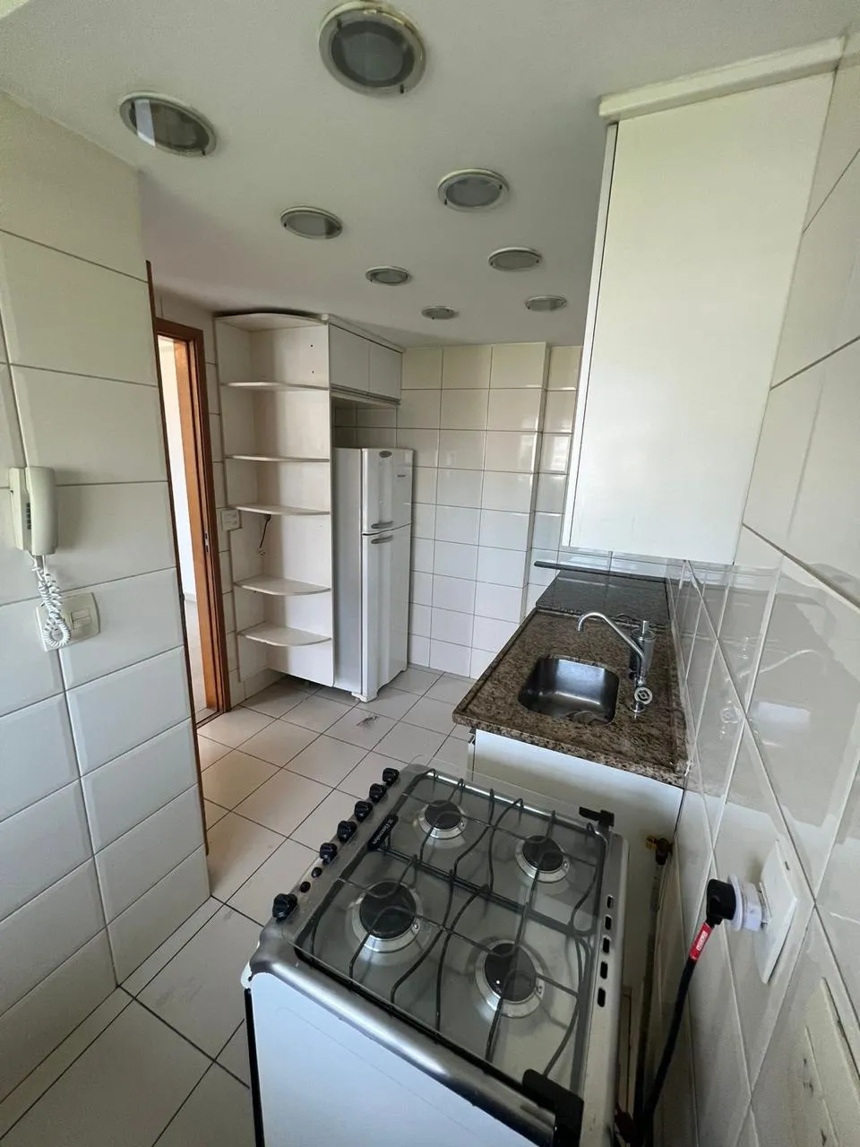 Furnished apartment with 2 bedrooms and 3 bathrooms — photo 17