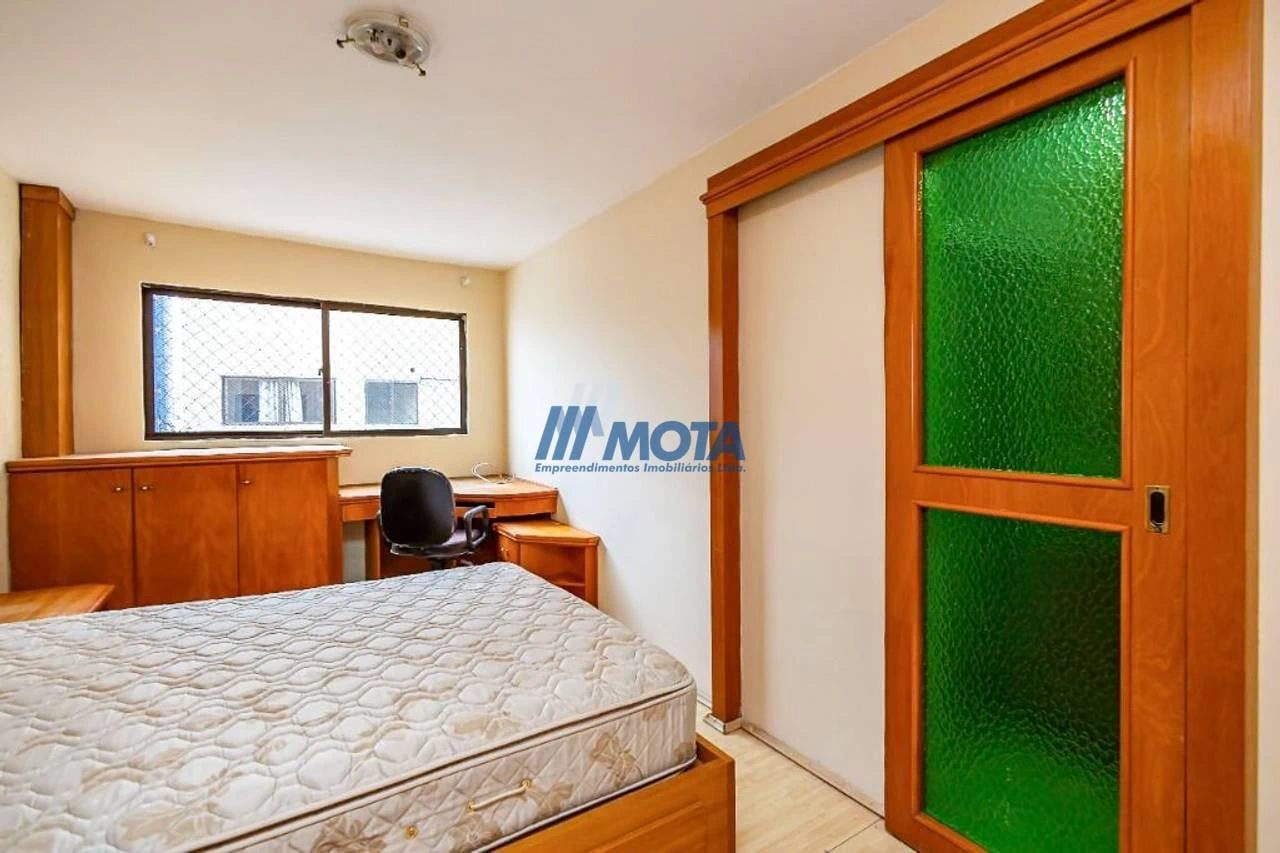 3-bedroom apartment with a home office — photo 9