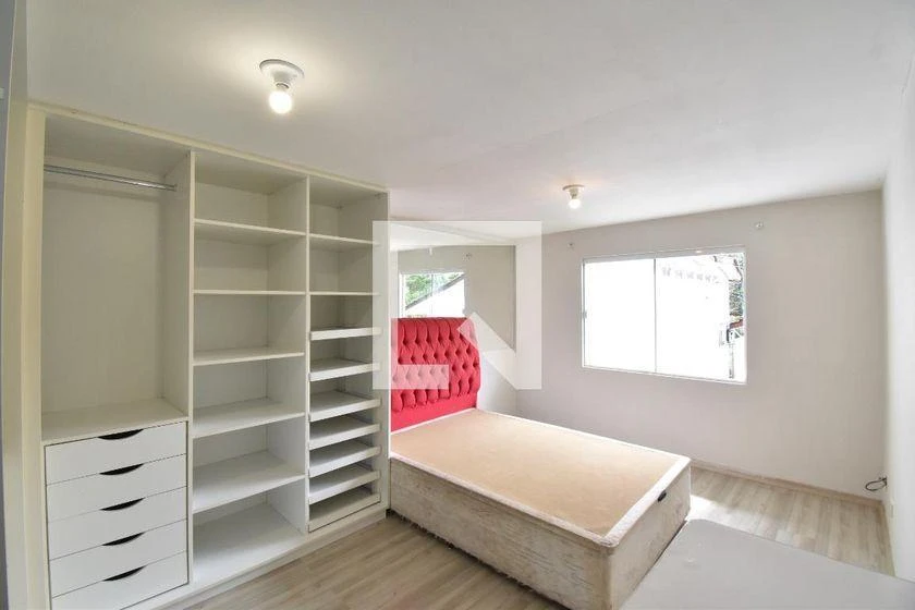 House for rent with 2 bedrooms and open-plan kitchen, 182 m²