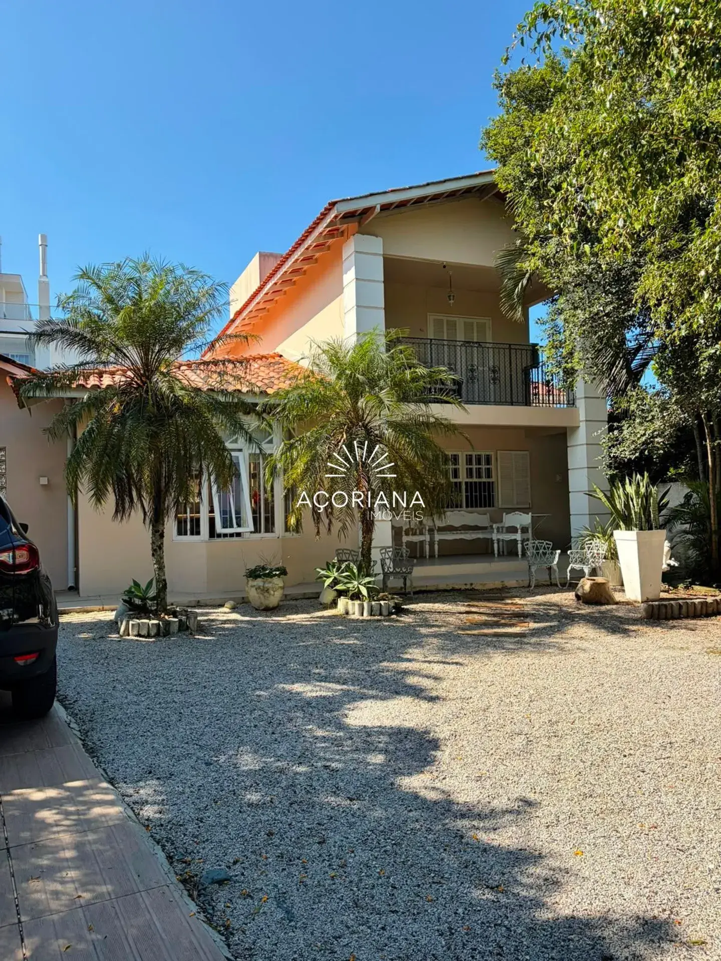 Furnished 600 m² house with 5 bedrooms and an integrated kitchen — photo 22